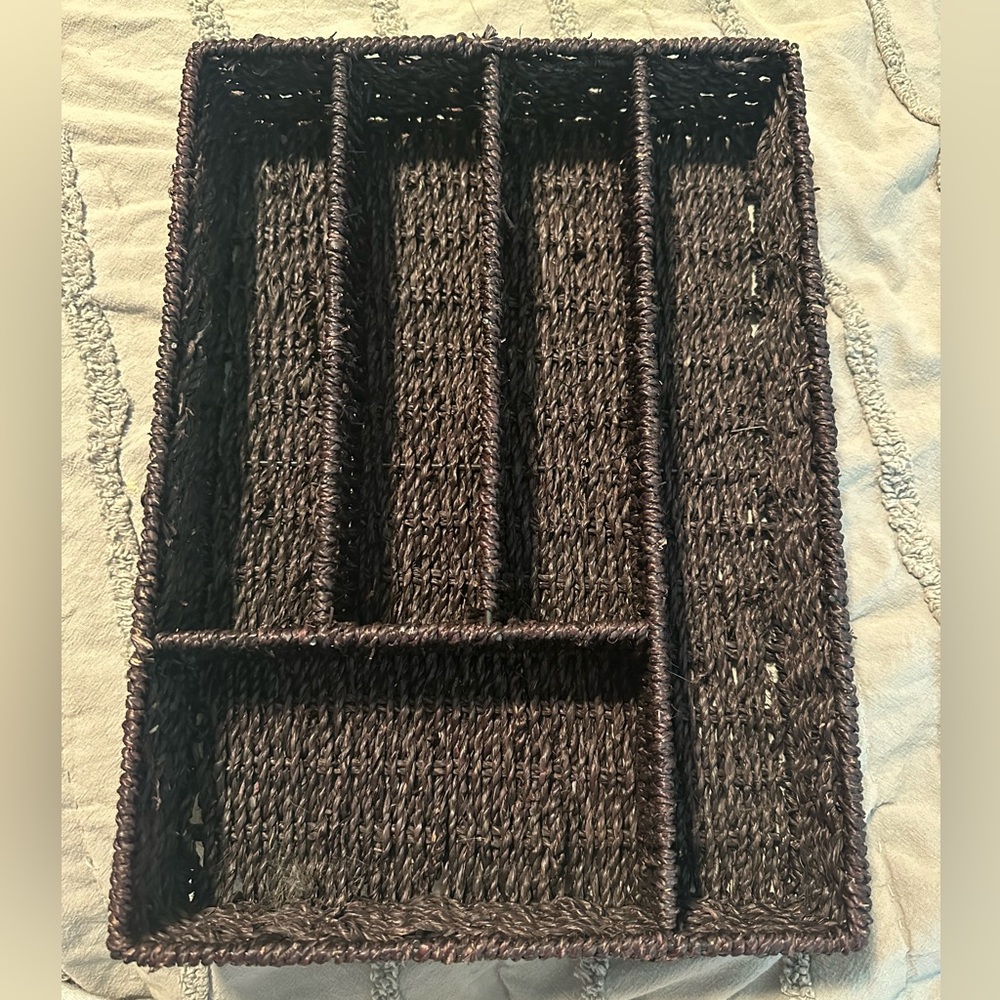 Silverware/utensil holder